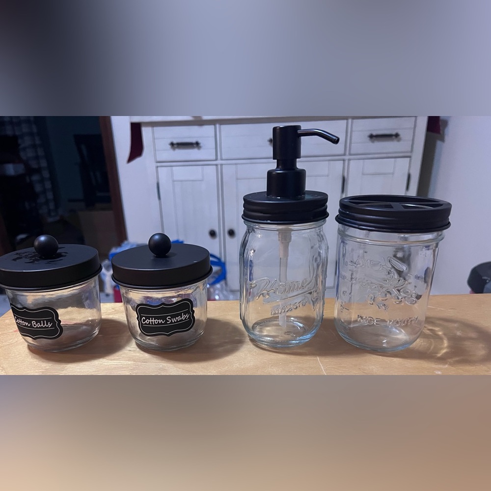 Farmhouse bathroom accessories